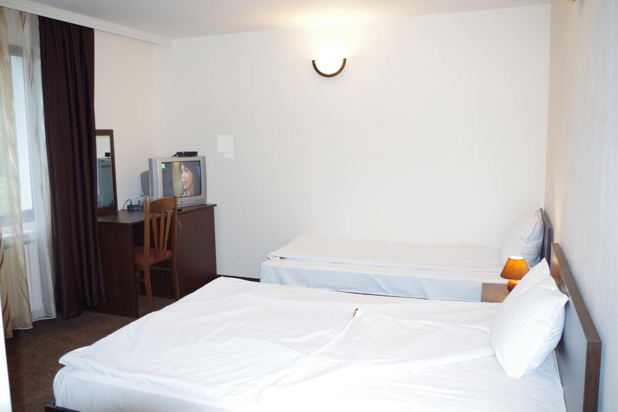 Family Hotel Diana Lyaskovo  Eksteriør bilde