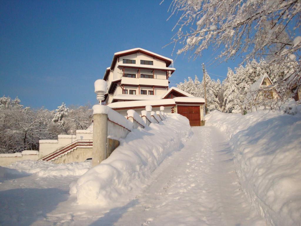 Family Hotel Diana Lyaskovo  Eksteriør bilde