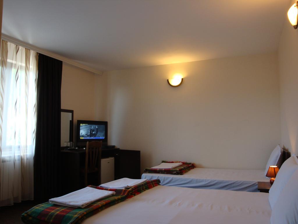 Family Hotel Diana Lyaskovo  Eksteriør bilde